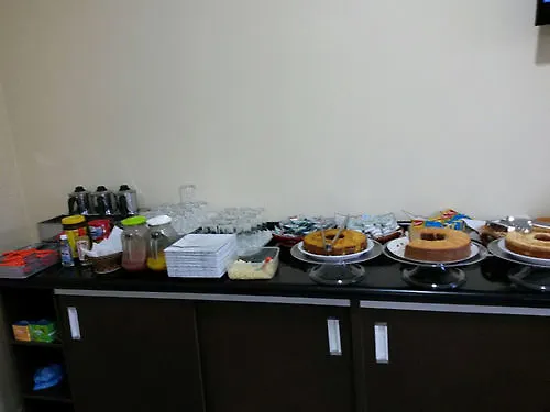 Oyo B Plaza Hotel Sao Paulo Brezilya